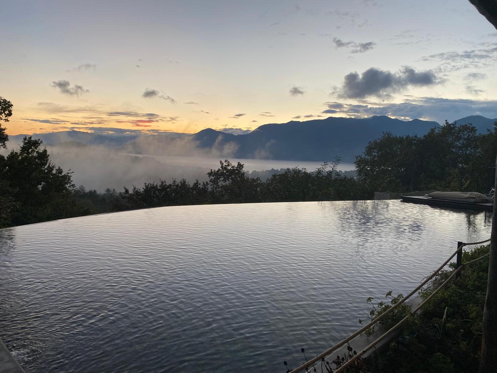 Agriturismo Voeuja Lago Maggiore لووِنو المظهر الخارجي الصورة