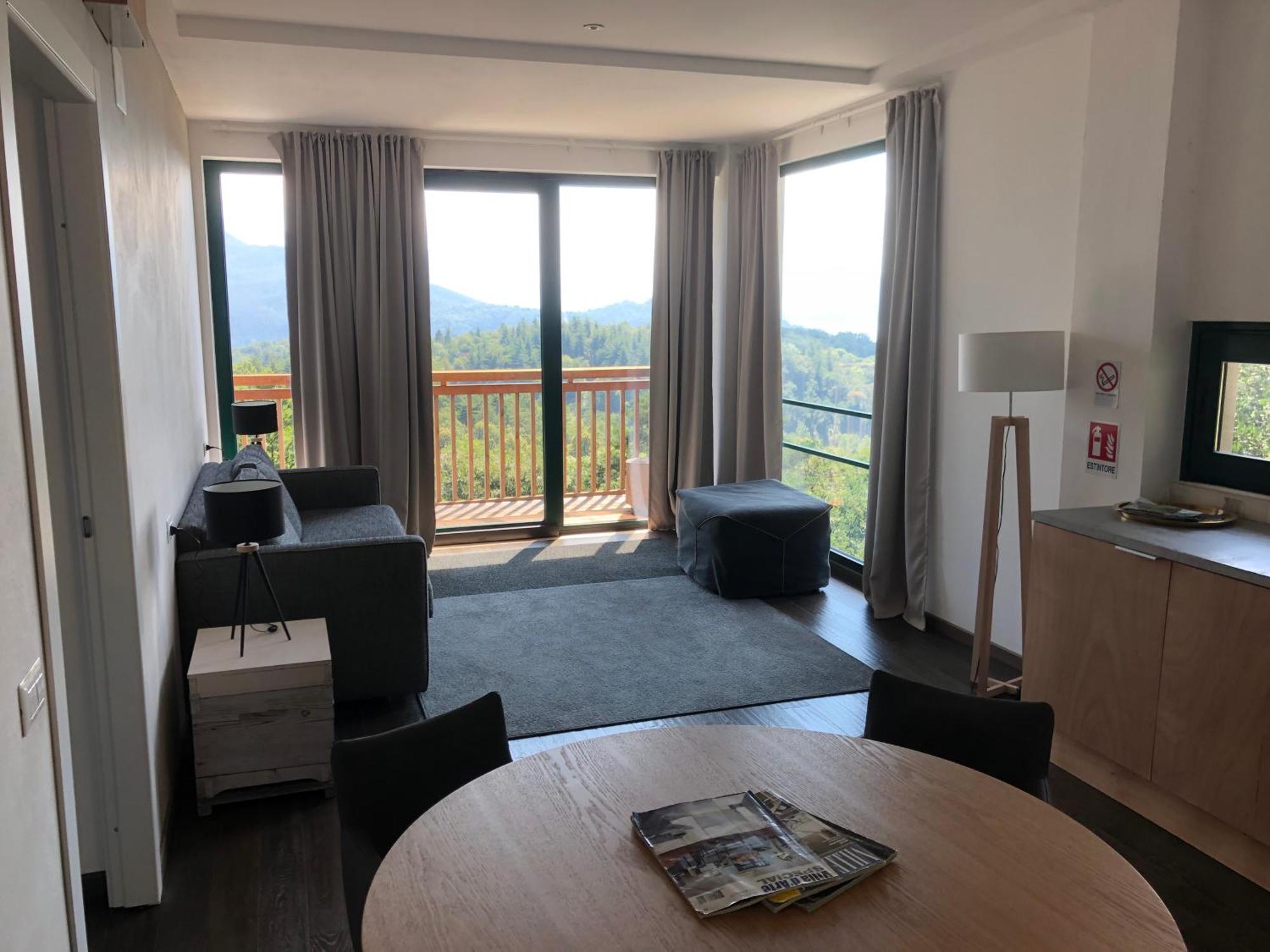 Agriturismo Voeuja Lago Maggiore لووِنو المظهر الخارجي الصورة