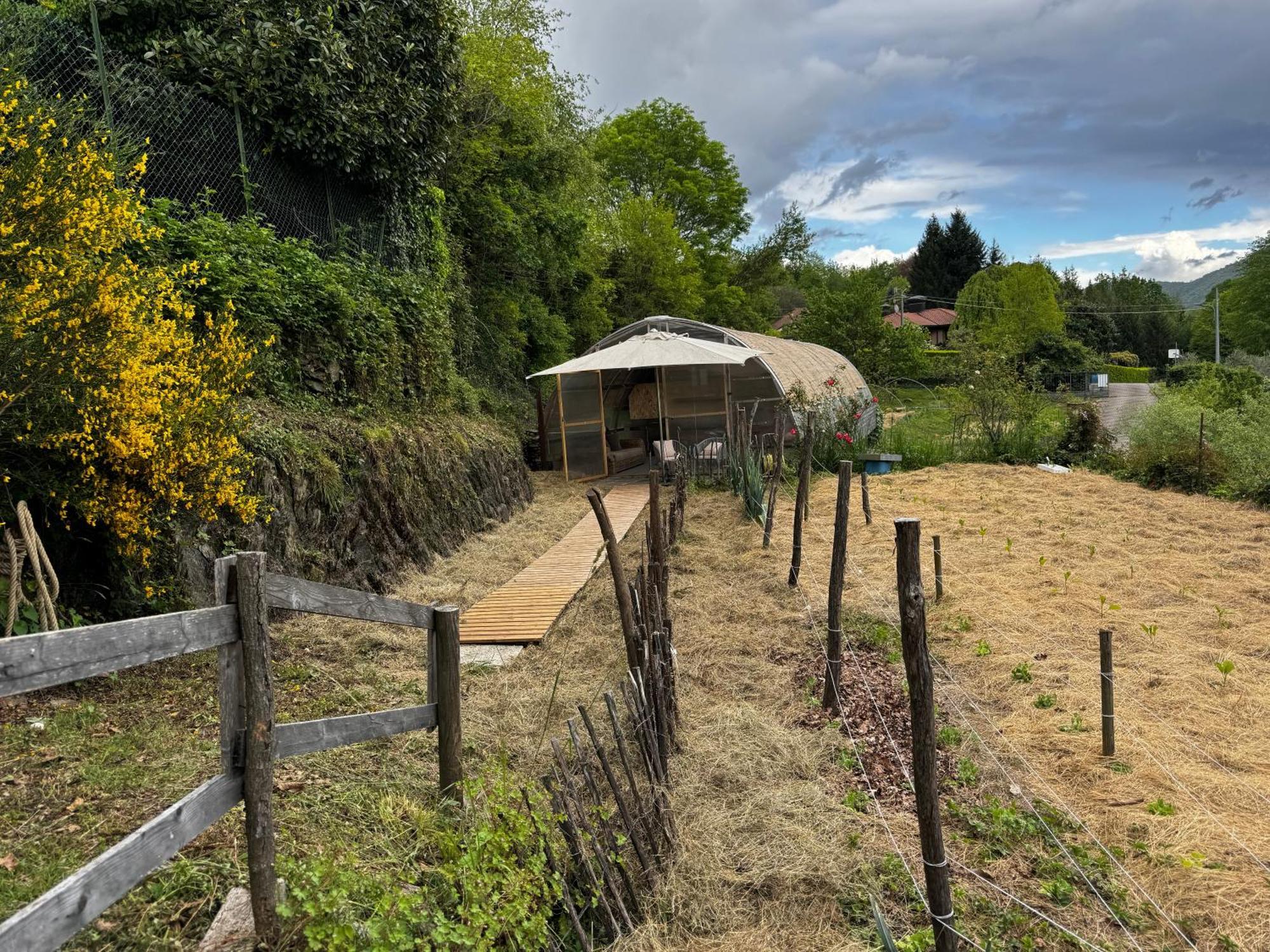 Agriturismo Voeuja Lago Maggiore لووِنو المظهر الخارجي الصورة