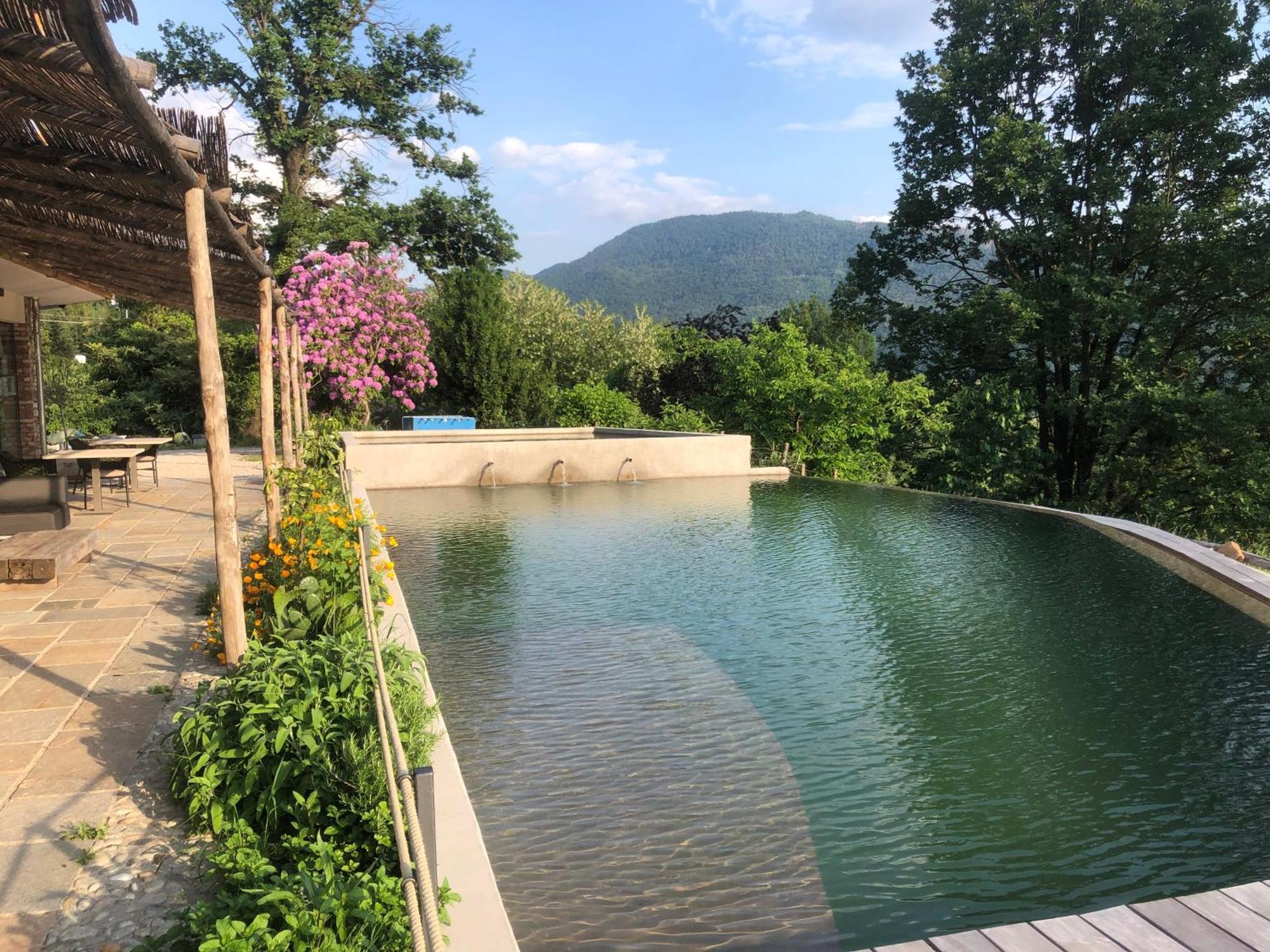 Agriturismo Voeuja Lago Maggiore لووِنو المظهر الخارجي الصورة